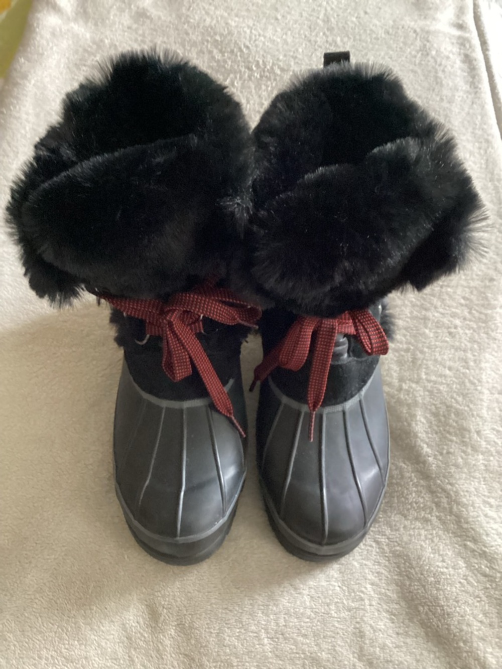 CANADA Weather Gear Carmine Black Winter Boot Sole with Red Lace Detail